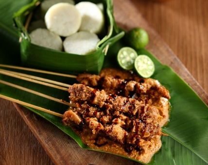 sate-ayam-madura-lezatnya-kuliner-khas