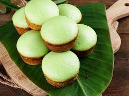 apem-pandan-tape-lezatnya-kue-aroma-pandan 