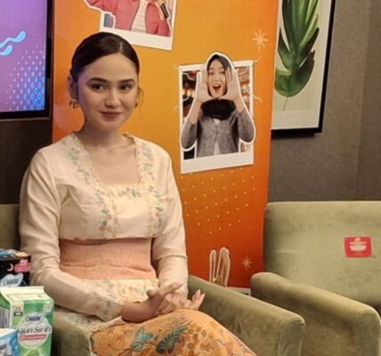 Syifa Hadju