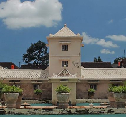Kampung Wisata Taman Sari