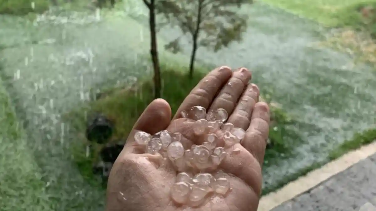 Hujan Es Guyur Dieng