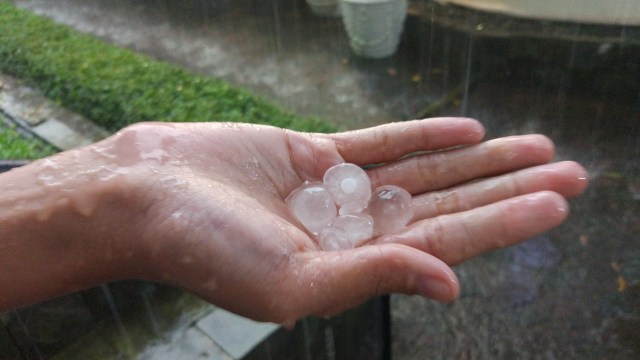 Hujan Es Guyur Dieng